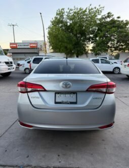 TOYOTA YARIS SEDAN 2022 STD full