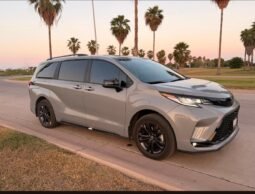TOYOTA SIENNA XSE SUV 2025 AUT