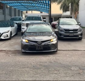 TOYOTA CAMRY SEDAN 2020 AUT