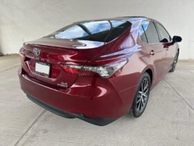 TOYOTA CAMRY XLE HEV SEDAN 2022 AUT