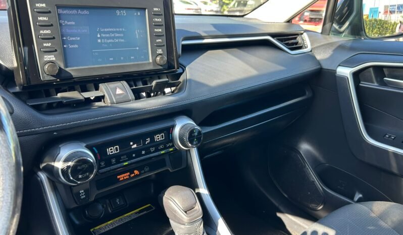 
TOYOTA RAV-4 XLE SUV 2021 AUT full									