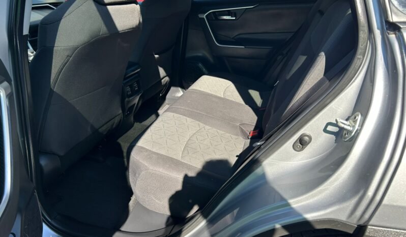 
TOYOTA RAV-4 XLE SUV 2021 AUT full									