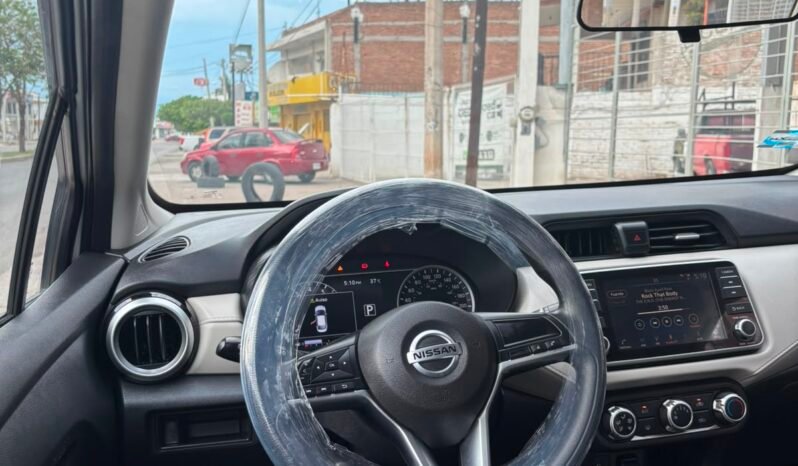 
NISSAN VERSA ADVANCE SEDAN 2020 AUT full									