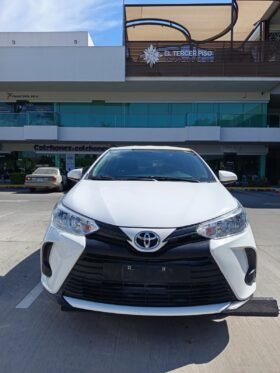 TOYOTA YARIS SEDAN 2022 AUT