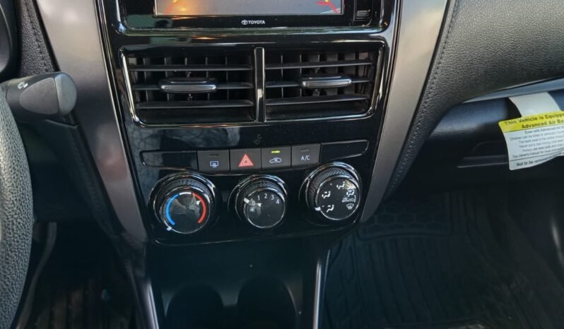
TOYOTA YARIS SEDAN 2022 AUT full									