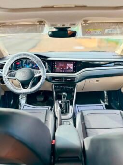 VOLKSWAGEN VIRTUS HIGHLINE SEDAN 2024 AUT full