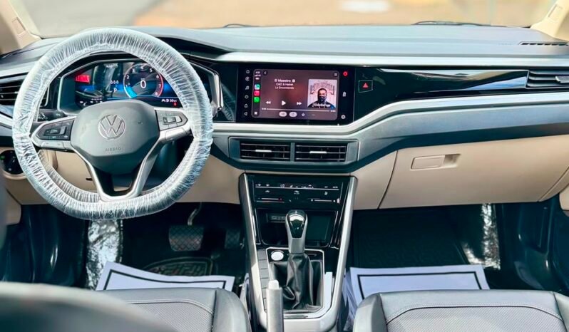 
VOLKSWAGEN VIRTUS HIGHLINE SEDAN 2024 AUT full									