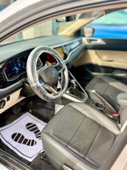 VOLKSWAGEN VIRTUS HIGHLINE SEDAN 2024 AUT full