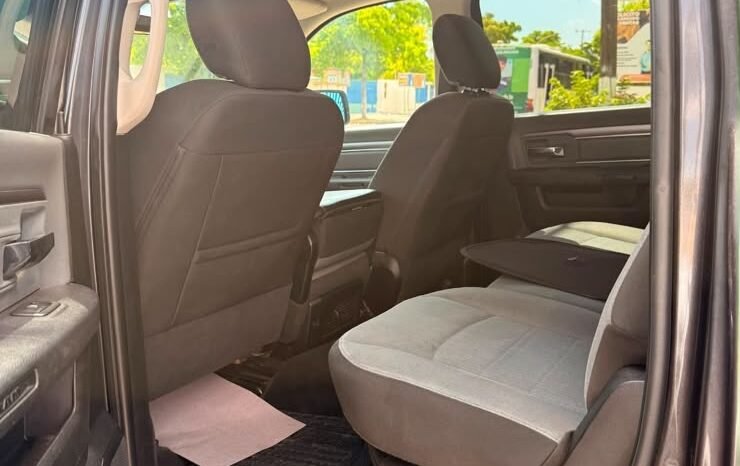 
RAM 1500 HEMI PICK UP 2021 AUT full									
