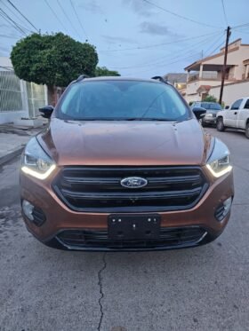 FORD ESCAPE TITANIUM SUV 2017 AUT