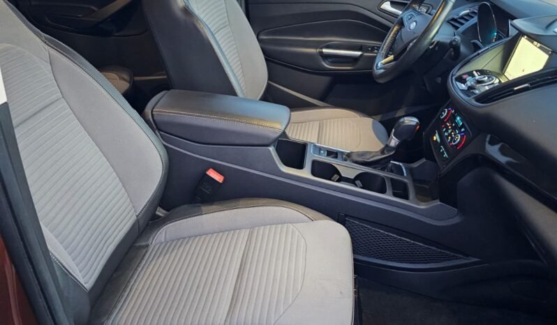 
FORD ESCAPE TITANIUM SUV 2017 AUT full									