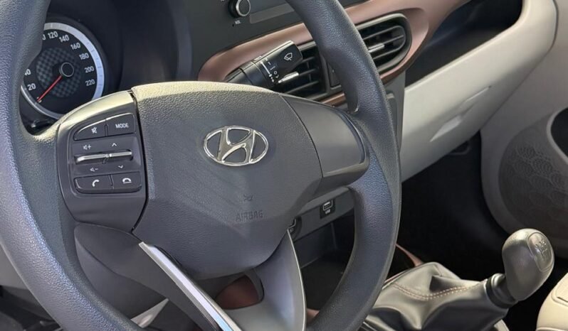 
HYUNDAI GRAND I10 SEDAN 2023 STD full									