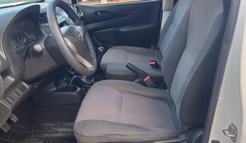 
NISSAN NP300 REDILAS PICK UP 2018 STD full									