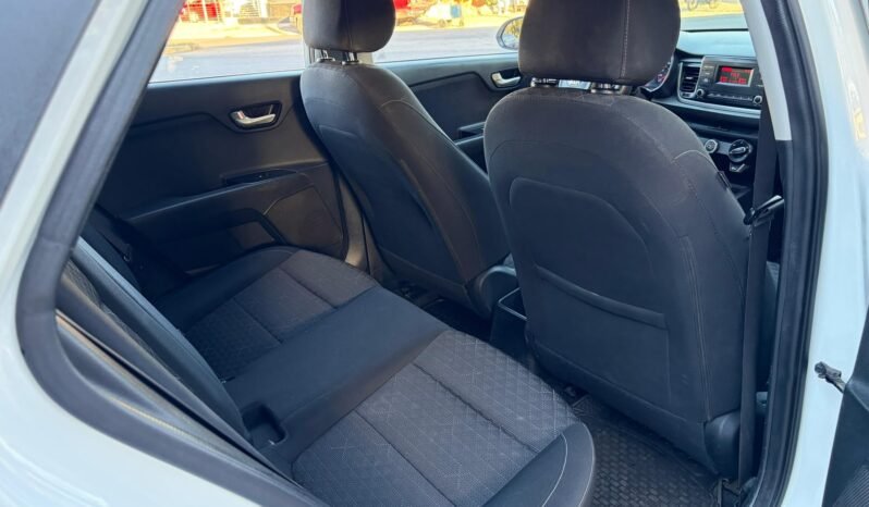 
KIA RIO LX SEDAN 2018 STD full									