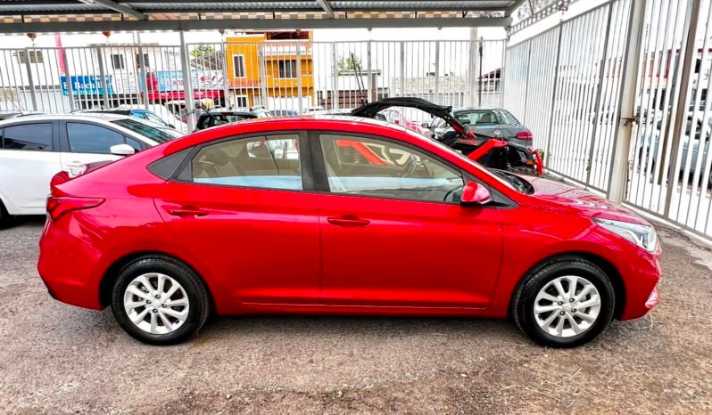 
HYUNDAI ACCENT GL MID SEDAN 2018 AUT full									