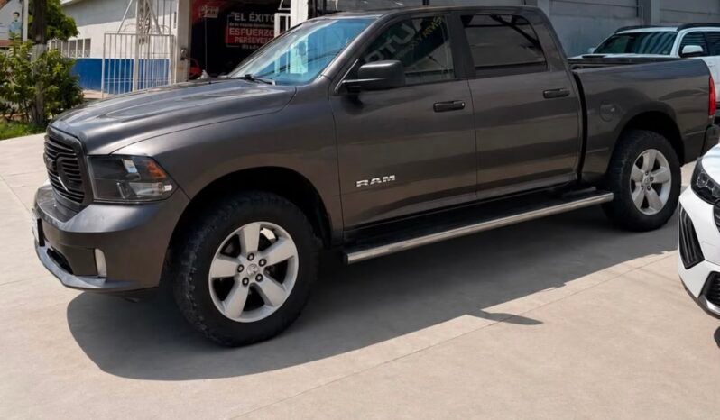
RAM 1500 HEMI PICK UP 2021 AUT full									