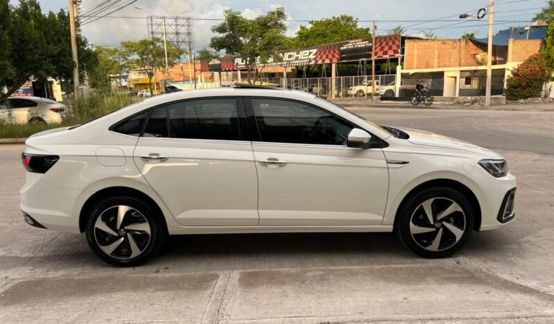 
VOLKSWAGEN VIRTUS HIGHLINE SEDAN 2024 AUT full									