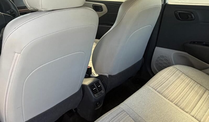 
HYUNDAI GRAND I10 SEDAN 2023 STD full									