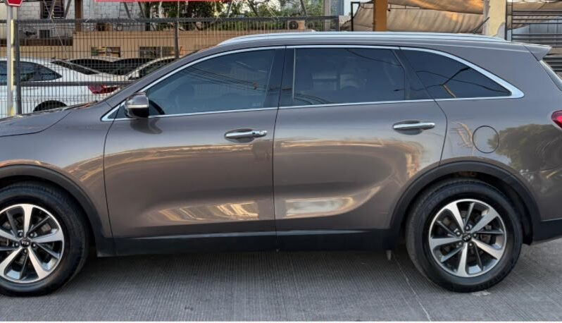 
KIA SORENTO EX SUV 2019 AUT full									