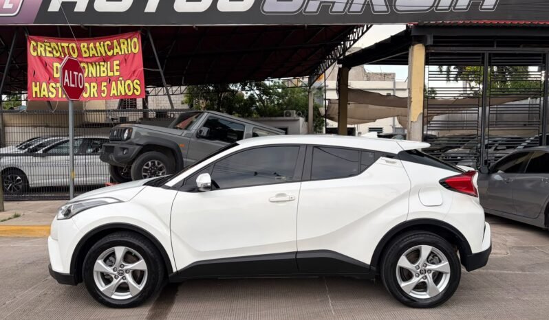 
TOYOTA CH-R SUV 2019 AUT full									