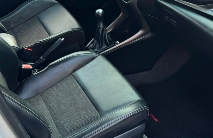 
TOYOTA YARIS S SEDAN 2022 STD full									