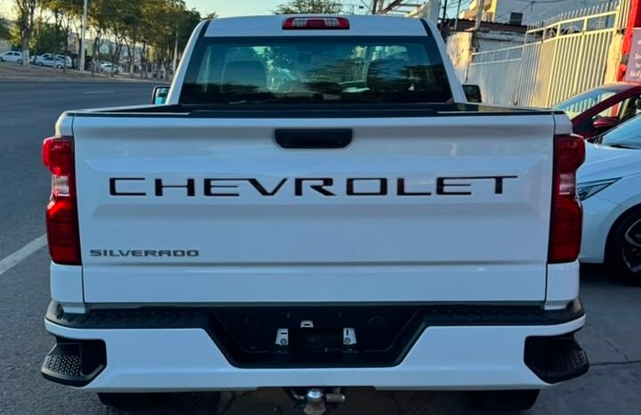 
CHEVROLET SILVERADO 1500 4X2 PICK UP 2021 full									