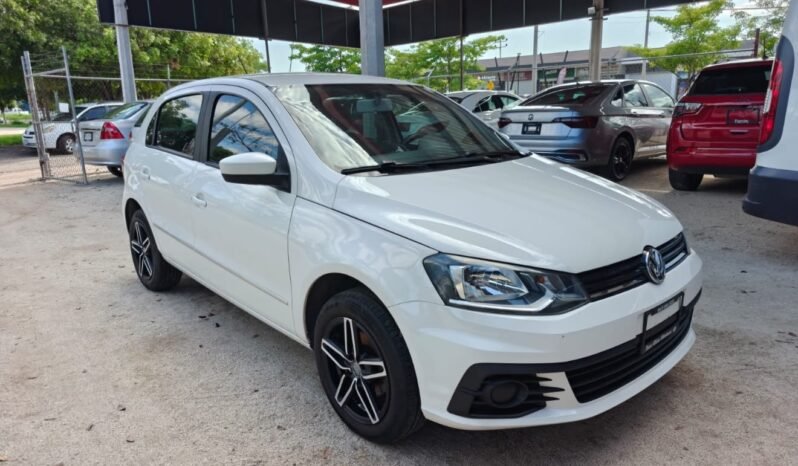 
VOLKSWAGEN GOL TRENDLINE HATCHBACK 2018 STD full									