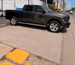 RAM 1500 HEMI PICK UP 2021 AUT