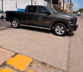 RAM 1500 HEMI PICK UP 2021 AUT