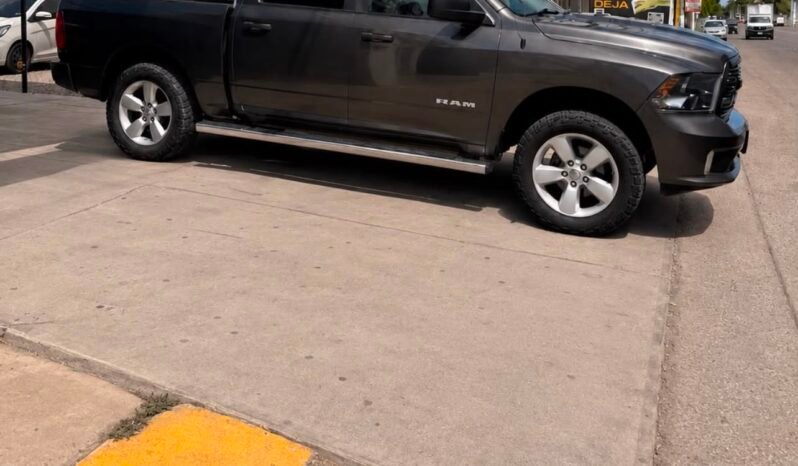 
RAM 1500 HEMI PICK UP 2021 AUT full									