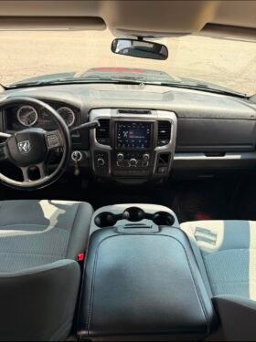 RAM 1500 HEMI PICK UP 2021 AUT