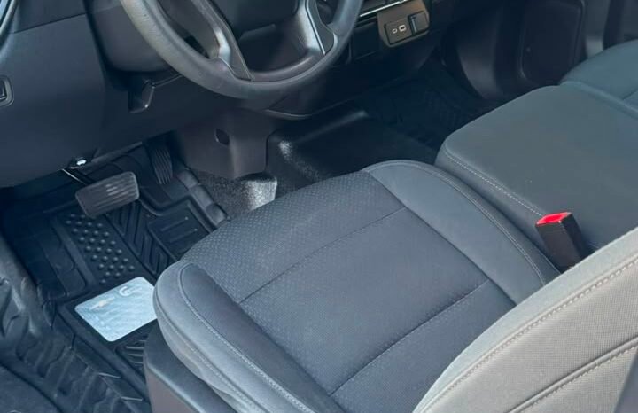 
CHEVROLET SILVERADO 1500 4X2 PICK UP 2021 full									