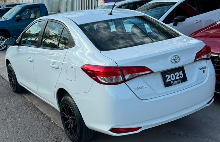 
TOYOTA YARIS S SEDAN 2022 STD full									