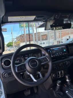 
JEEP SAHARA SKY FREEDOM SUV 2024 AUT full									
