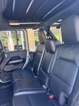 
JEEP SAHARA SKY FREEDOM SUV 2024 AUT full									
