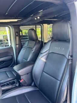 
JEEP SAHARA SKY FREEDOM SUV 2024 AUT full									