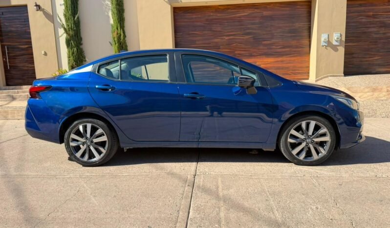
NISSAN VERSA PLATINUM SEDAN 2021 AUT full									