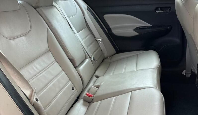 
NISSAN VERSA EXCLUSIVE SEDAN 2024 AUT full									