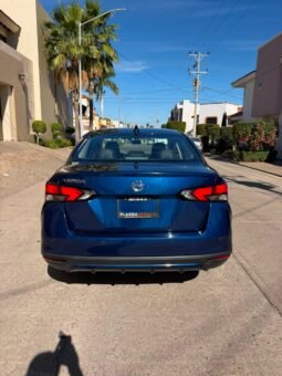 
NISSAN VERSA PLATINUM SEDAN 2021 AUT full									