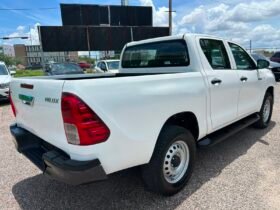 TOYOTA HILUX BASE PICK UP 2023 STD