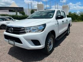 TOYOTA HILUX BASE PICK UP 2023 STD