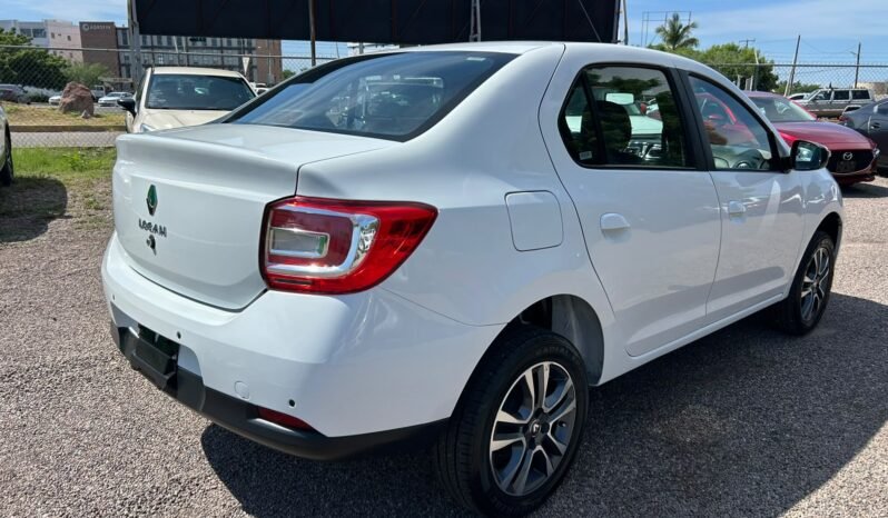 
RENAULT LOGAN SEDAN 2023 STD full									