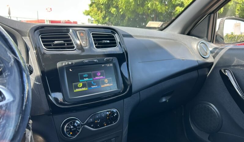 
RENAULT LOGAN SEDAN 2023 STD full									